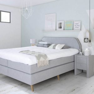 Lit complet avec matelas et oreiller de la marque VanLandschoot Lit complet avec matelas et oreiller de la marque VanLandschoot