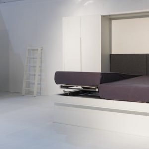 Lit pliable dans un meuble ou un meuble Lit pliable dans un meuble ou un meuble
